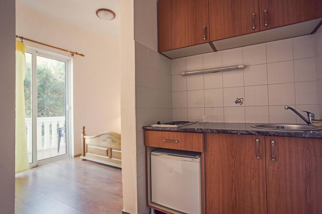 Apartments Atlantis Dobra Voda Εξωτερικό φωτογραφία