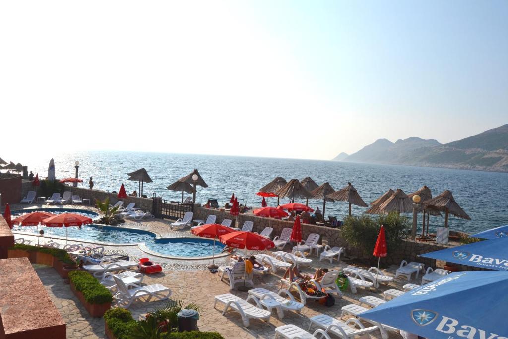 Apartments Atlantis Dobra Voda Εξωτερικό φωτογραφία